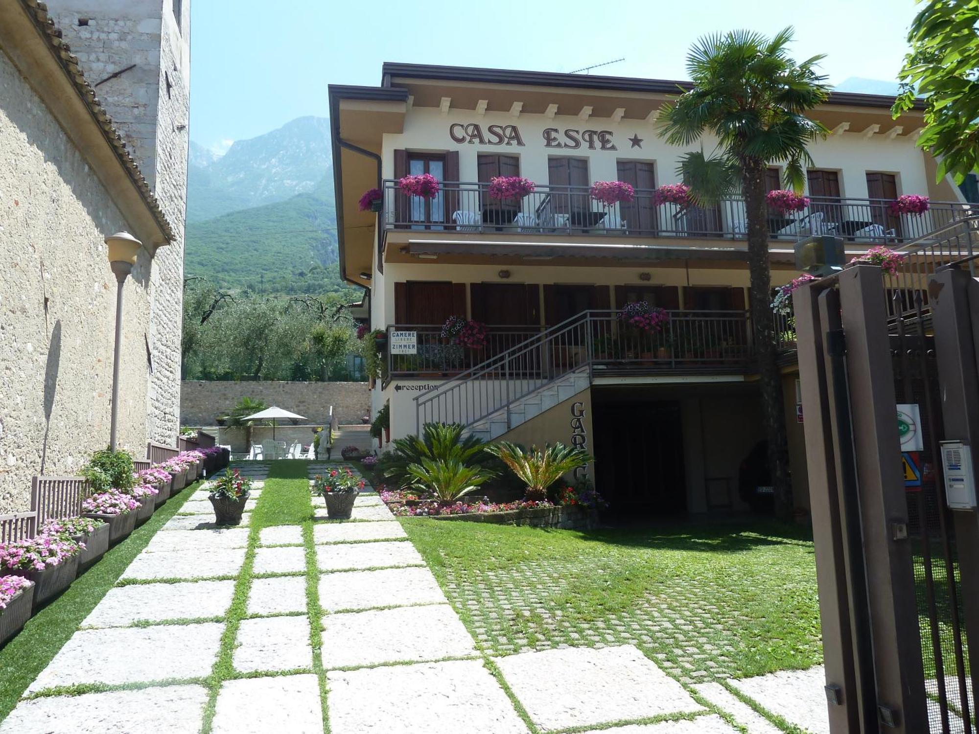 ברנצונה סול גארדה Albergo Casa Este מראה חיצוני תמונה